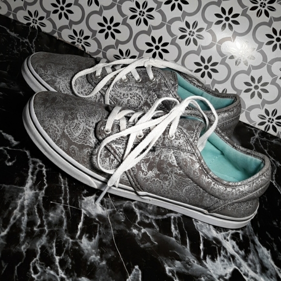 Van's off the wall 7.5 womans - Picture 3 of 6